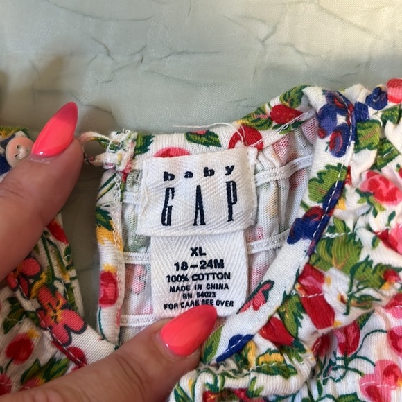 GAP Floral Jumpsuit - Red, Blue, Green - Picture 7 of 8